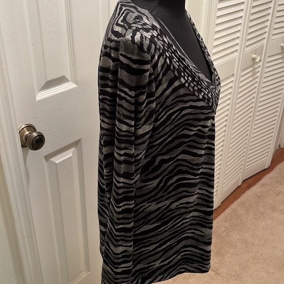 Dana Buchman long sleeved top - Picture 4 of 6